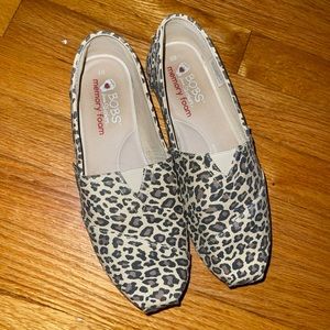 BOBS women’s size 8